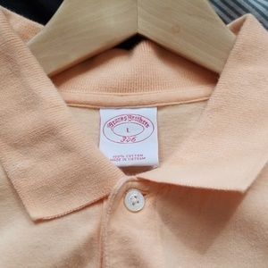 A polo collar shirt